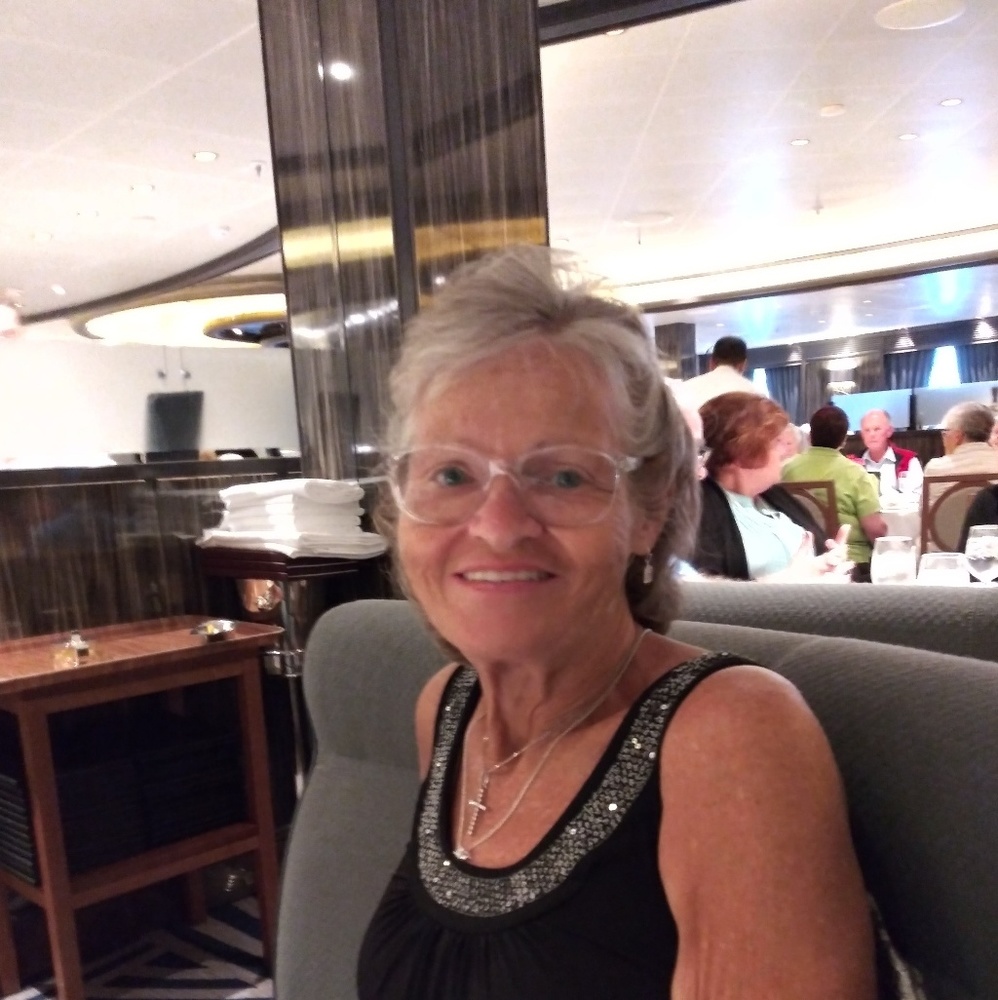 Meet your Posher, Lisa